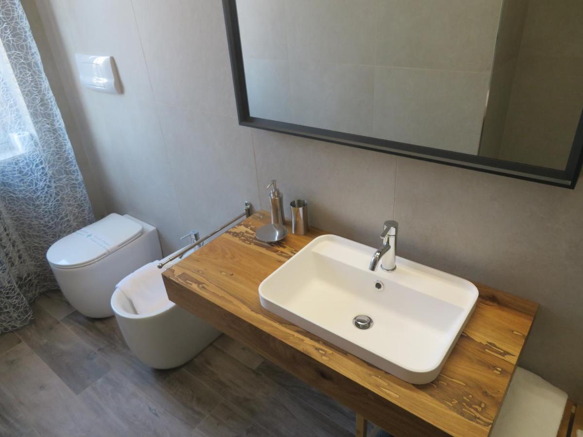 City39 "Residenze Del Cuore" Верона Екстериор снимка