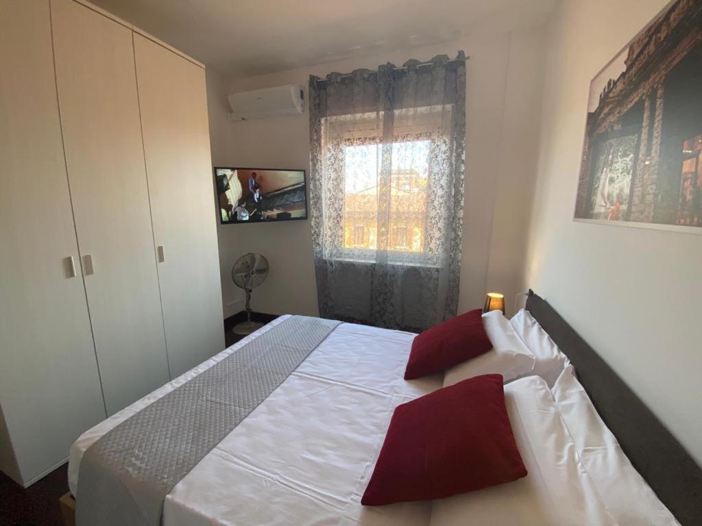 City39 "Residenze Del Cuore" Верона Екстериор снимка